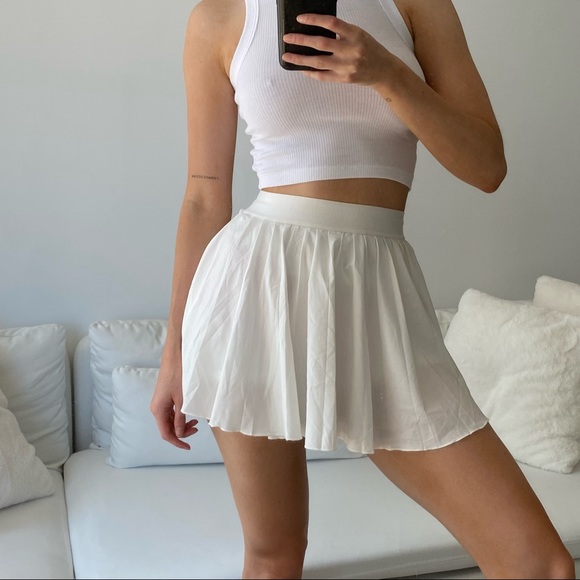 Glassons Skirts Glassons Pleated White Mini Tennis Skirt Size Us4